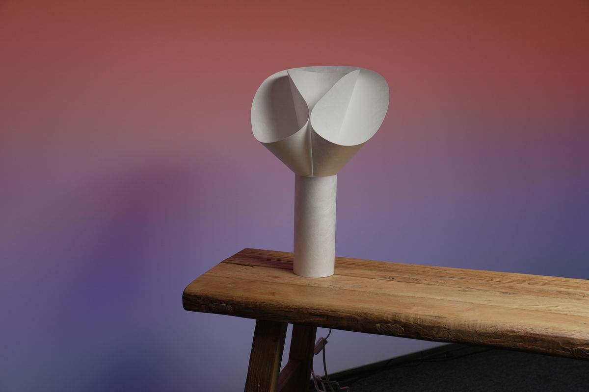 Sculptural table lamp